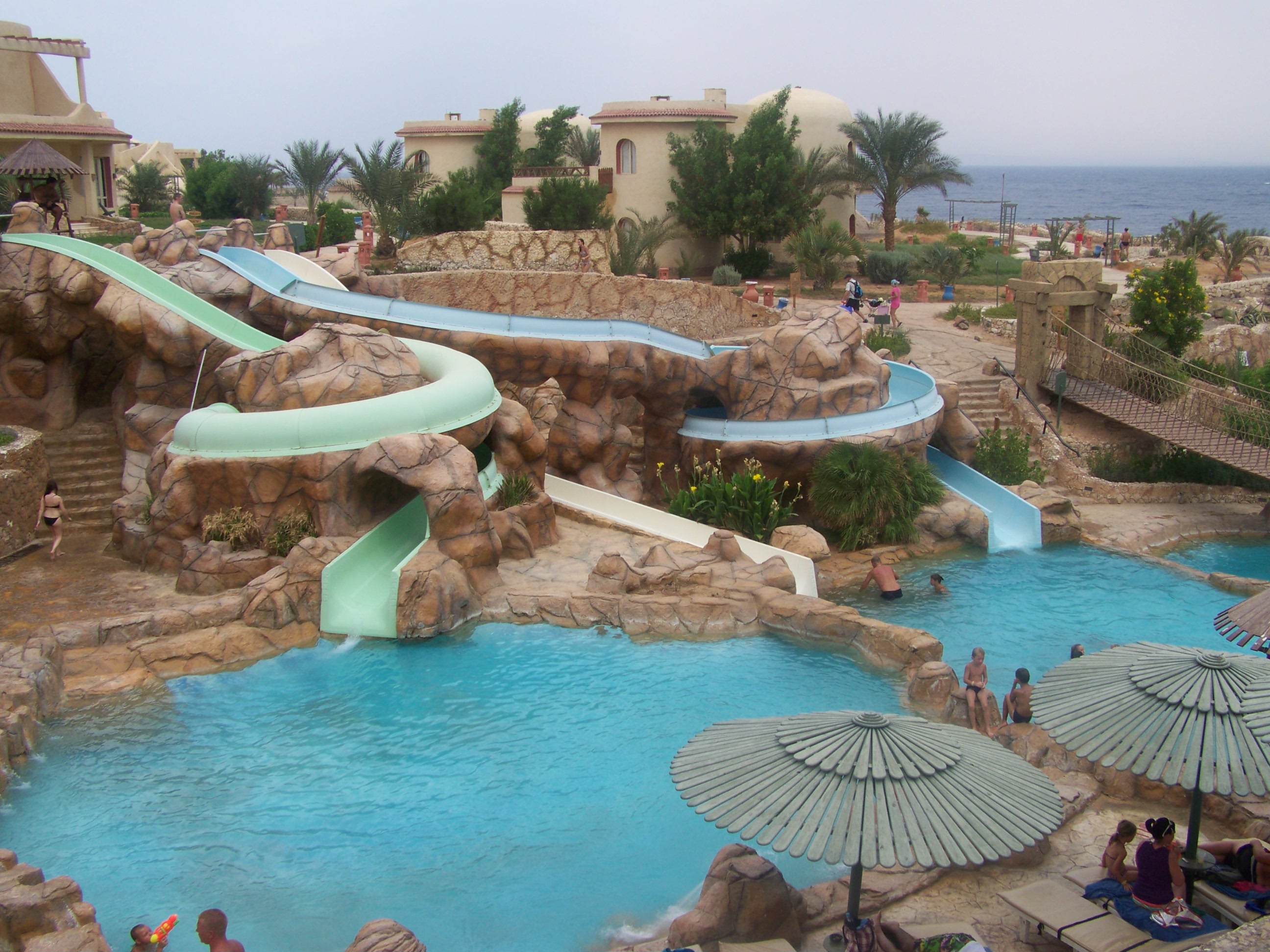 Вода в шарме сегодня. Египет аквапарк Шарм-Эль-Шейх Клео. Аквапарк Cleo Park в Шарм-Эль-Шейхе. Шарм Эль Шейх Hauza Beach Resort. Лагуна Виста Шарм Эль Шейх.